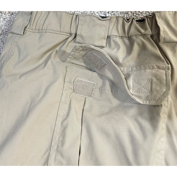 Duluth Tranding Co Men's DuluthFlex Dry on the Fly Khaki  11" Cargo Shorts 2XL - Picture 5 of 6